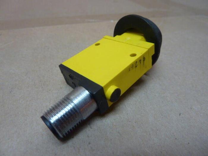 Used BANNER ENGINEERING Sensor SM31EQD #30596