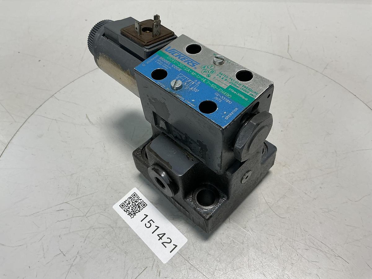 Used VICKERS DG4V-3S-2A-M-U-HL7-60-EN490