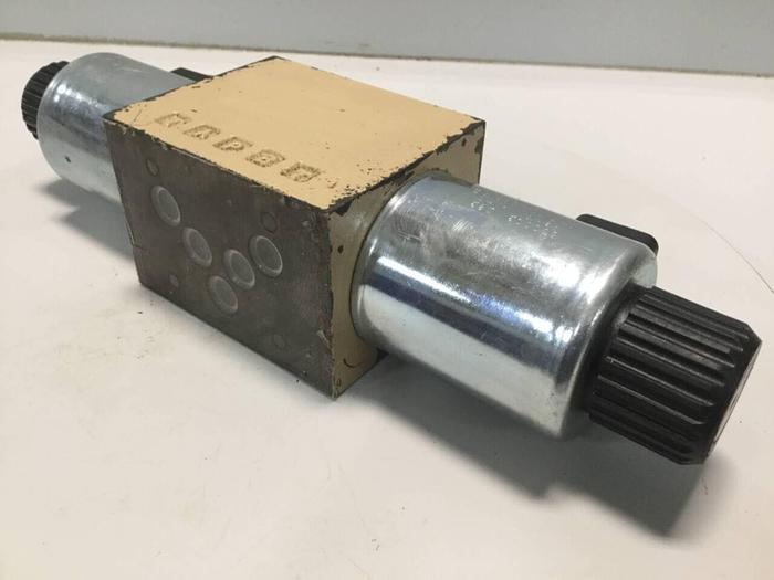 Used BOSCH Valve 081WV10P1V1018 9810232441 Used