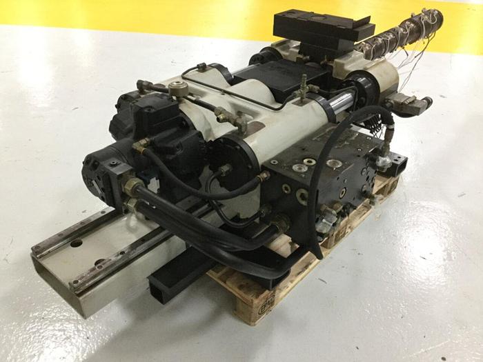 Used MILACRON 15 Oz Injection Unit MT170-15 / IU Used