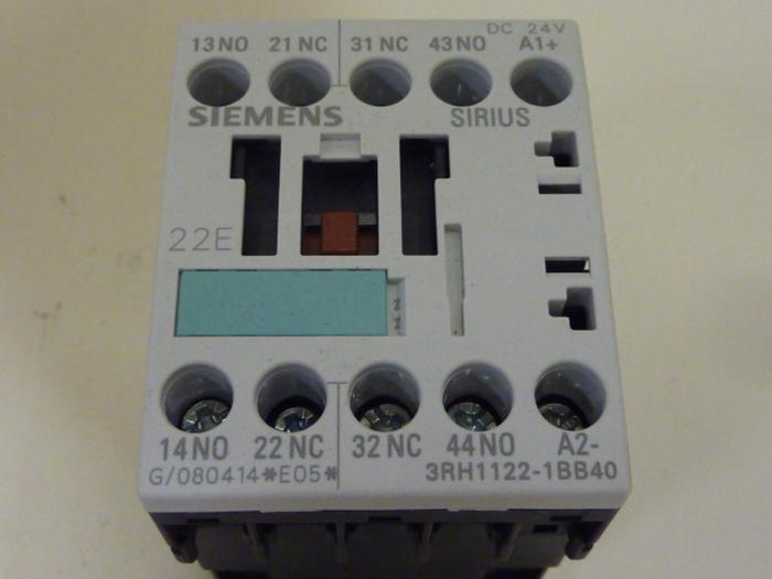 Used SIEMENS Control Relay 3RH1122-1BB40 #57605