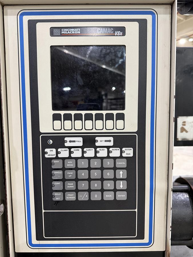 Used CINCINNATI MILACRON VT 300-29