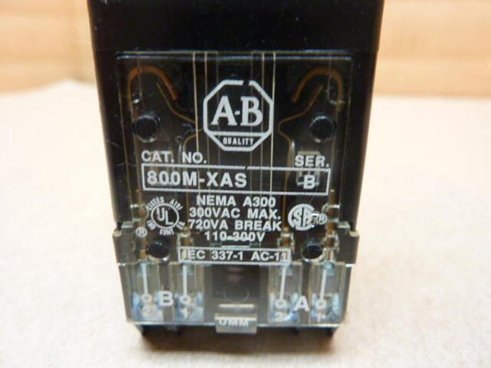 Used ALLEN BRADLEY Selector Switch 800MB-H31B SER A #38124