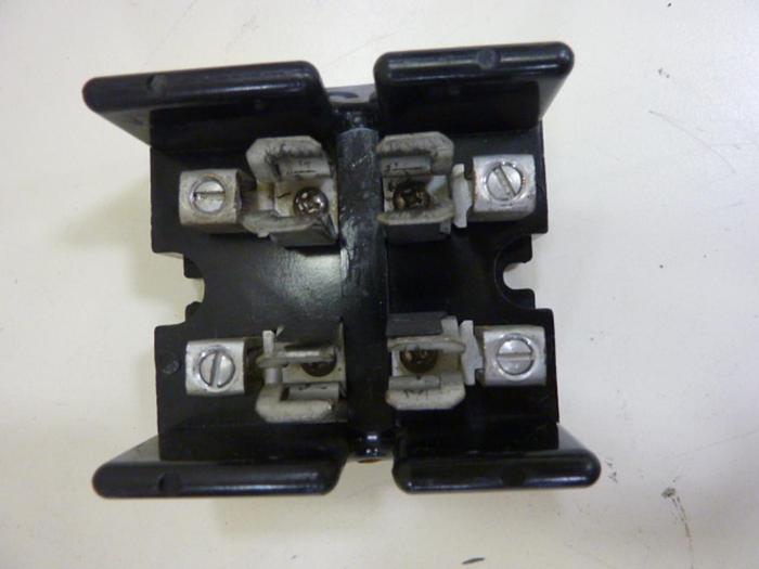 Used BUSSMANN 30 Amp Fuse Holder T30030-2CR #59257