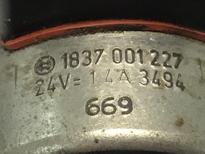 Used BOSCH Valve 0 810 091 266 #122868