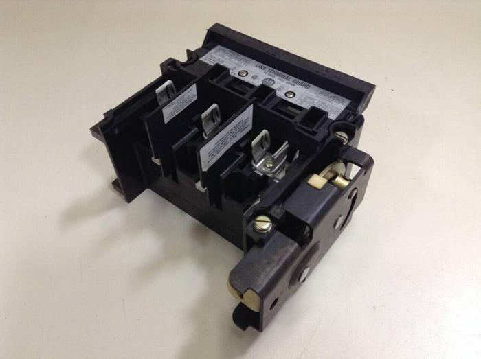 Used ALLEN BRADLEY 30 Amp Disconnect Switch 1494V-DS30 SER A #70370