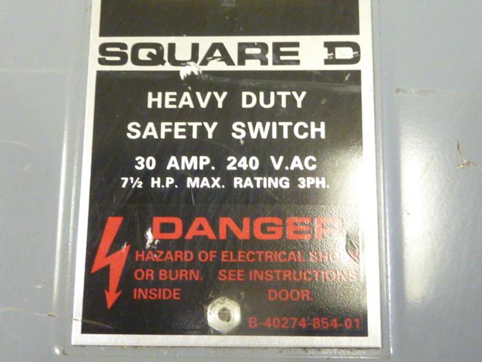 Used SQUARE D 30 Amp Safety Switch H321N #42981