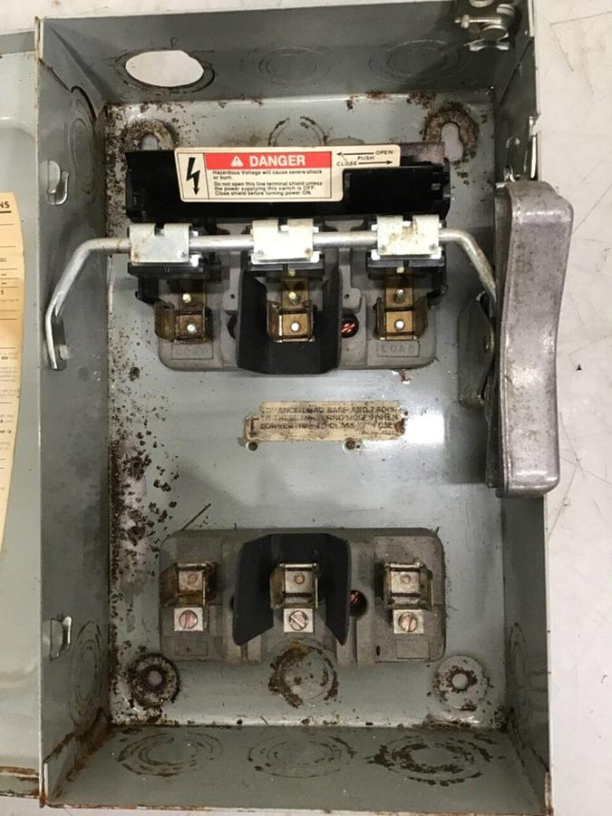 Used SIEMENS 30 Amp ITE Heavy Duty Vacu-Break F-351 USED