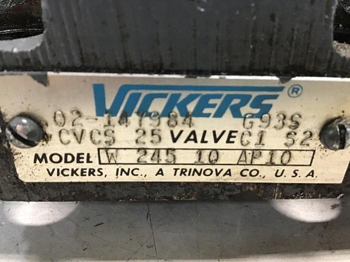 Used VICKERS Valves DG4V-3-2AL-M-U-HL7-60 Used