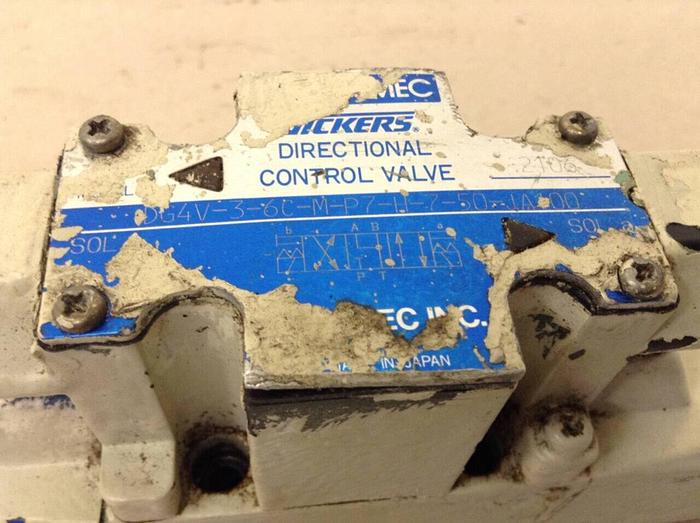 Used VICKERS Directional Control Valve DG4V36CMP7H750JA100 #70806