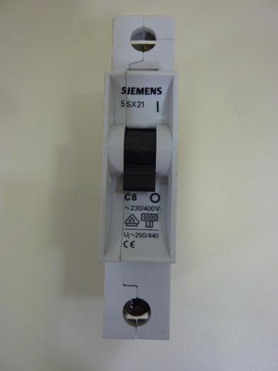 Used SIEMENS 8 Amp Circuit Breaker 5SX21C8 #47197
