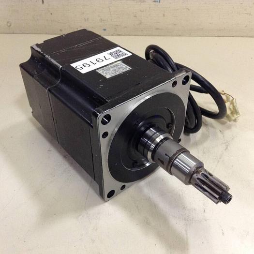 Used YASKAWA AC Servo Motor SGMP-15AWYR11 #79195