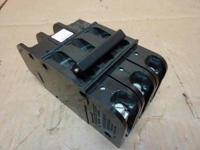 Used HEINEMANN 15 Amp Circuit Breaker CF3 G3-D #28442