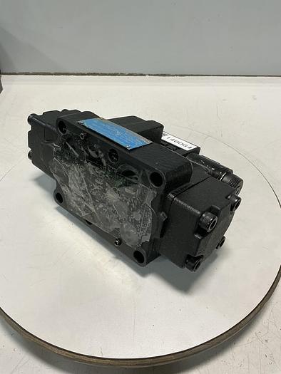 Used VICKERS DG4V-3S-6C-M-U-HL7-60-EN490