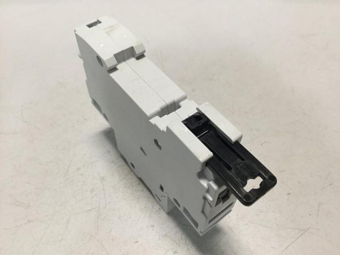 Used ALLEN BRADLEY 10 Amp Circuit Breaker 1492-SP1C100 SER B #104148