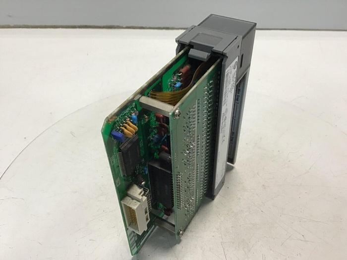 Used ALLEN BRADLEY Input Module 1746-IV32 SER C #89000