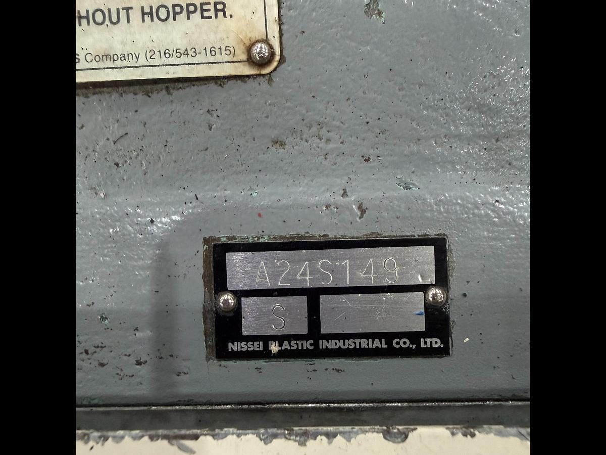 Used NISSEI FN2000-18A INJECTION UNIT