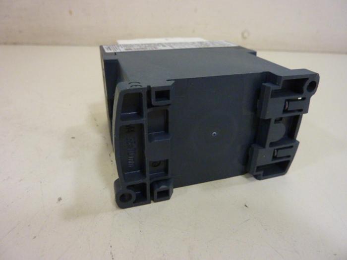 Used TELEMECANIQUE Contactor LC1D09BD #66596
