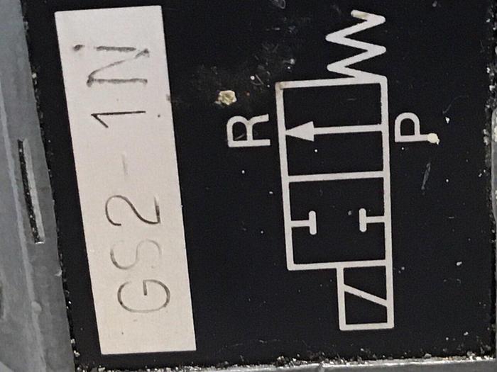 Used BOSCH Hydraulic Valve 0 532 015 042 #116325