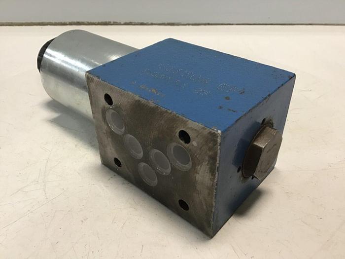 Used MANNESMANN REXROTH Valve 4WE10EA33/CG24N9K4 Used