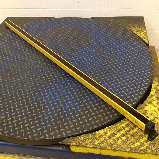 Used STI Light Curtain Transmitter MS46-20-1390-Q2-X Used
