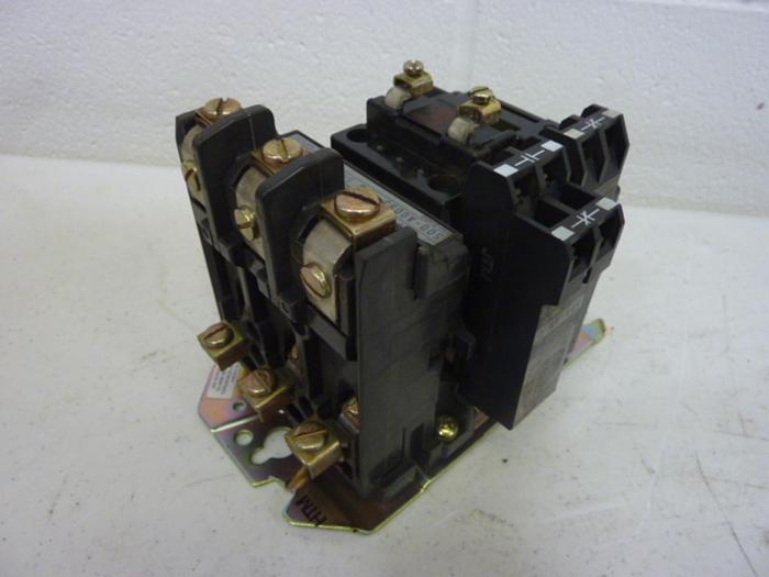 Used ALLEN BRADLEY Contactor 500-AOD93 SER B #50058