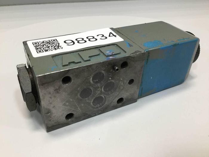 Used VICKERS Valves DG4V-3-2AL-M-U-HL7-60 #98834