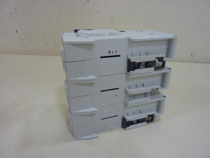 Used ALLEN BRADLEY 30 Amp Fuse Block 1492-FB3J30 #58685