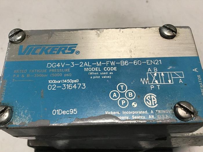 Used VICKERS Valve DG4V32ALMFWB660EN21 #138845