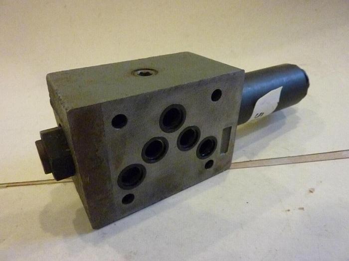 Used REXROTH Valves ZDR 10 DP2-53/150YM/12 #5186