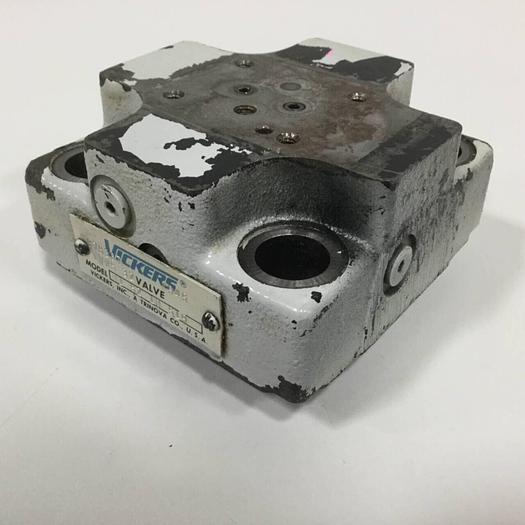 Used VICKERS Hydraulic Valve CVCS32D1S210S19 #98930