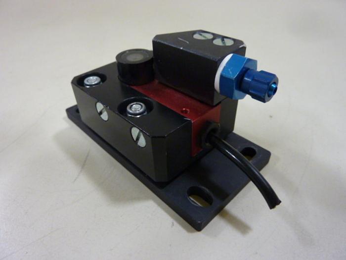 Used LEUZE Mounting Device BT66 #52214