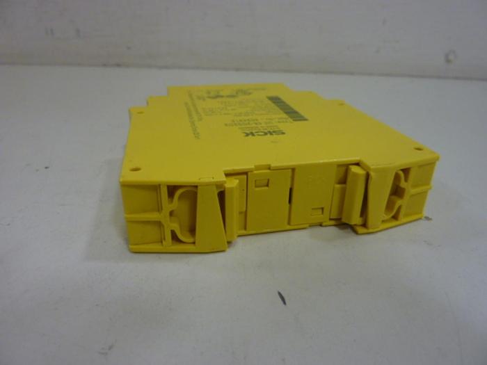 Used SICK Safety Relay UE 4820S2D2 #58665