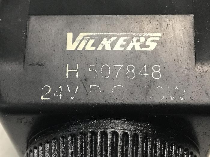 Used VICKERS DG4V-3S-82C-VM-U-H5-60