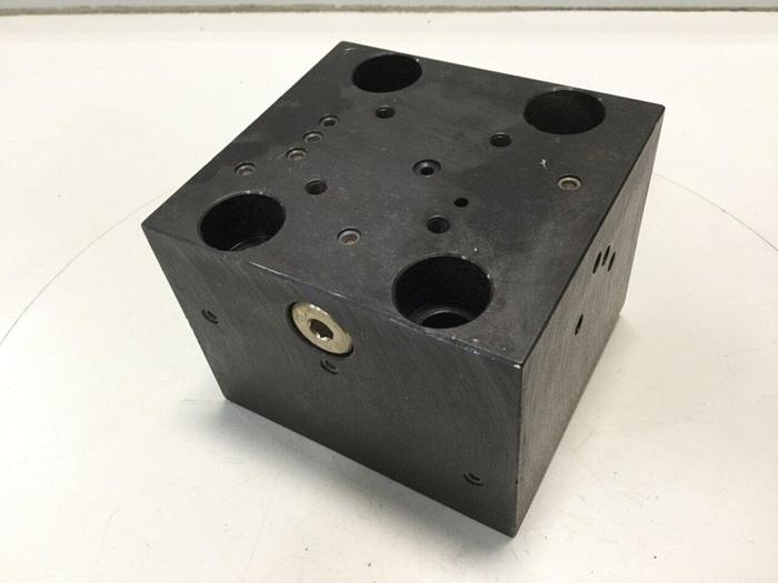 Used MOOG Hydrolux Valve CCE50C1RH2X06/SO:MC #109924