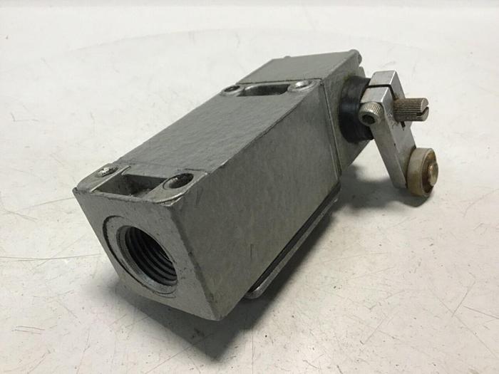 Used TELEMECANIQUE Limit Switch C3JK06 #121450