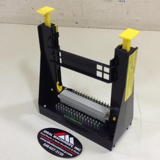 Used MURRELEKTRONIK Card Holder SKP32/1 #77352