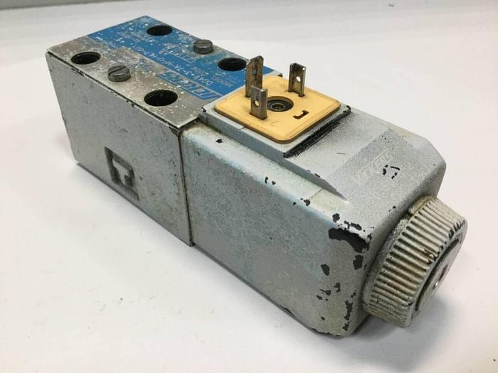 Used VICKERS Valve DG4V37AMUHL760 #98857