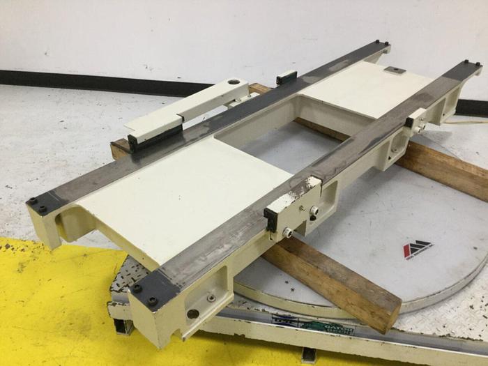 Used TOSHIBA Injection Sled S1826 Used