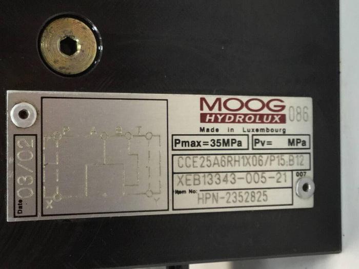 Used MOOG Valve CCE25A6RH1X06P15B12 #98342