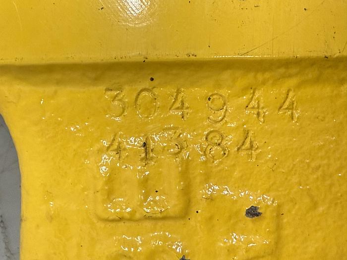 Used CINCINNATI MILACRON 304944