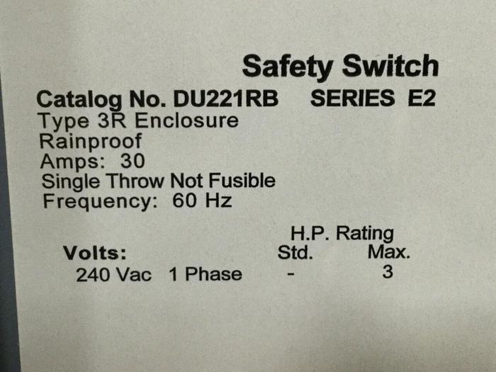 Used SQUARE D 30 Amp Safety Switch DU221RB #110760