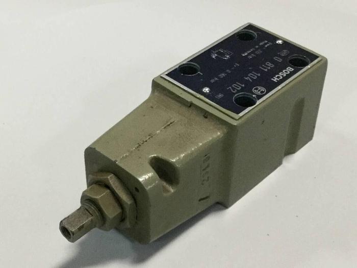 Used BOSCH Valve 0 811 104 102 #5816