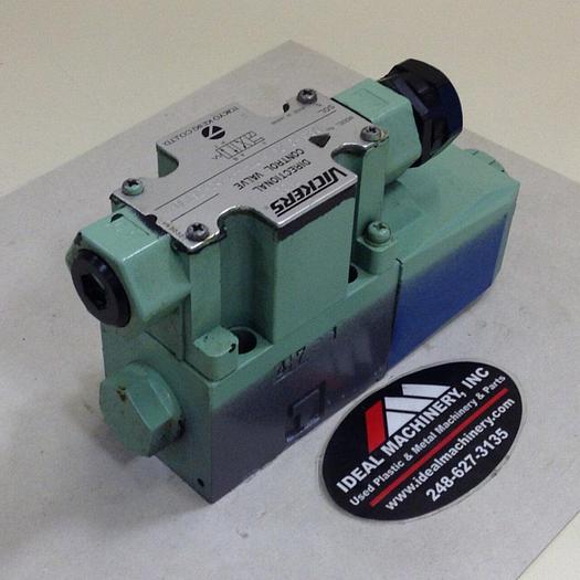 Used VICKERS Directional Control Valve DG4V32AMP7H750JA100 #74162