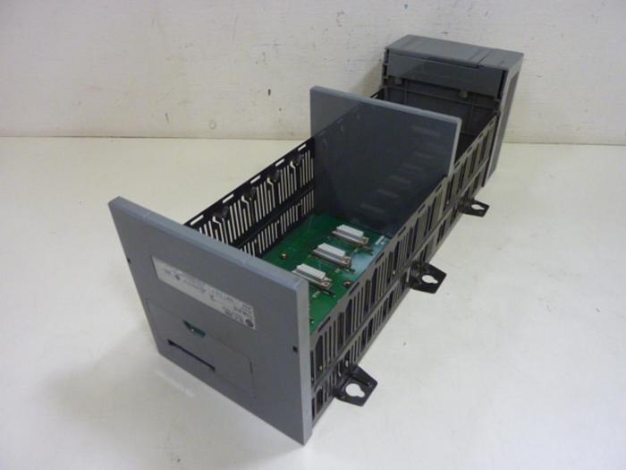 Used ALLEN BRADLEY Power Supply & Slot Rack 1746-P1 SER A / 1746-A10 SER A #59528