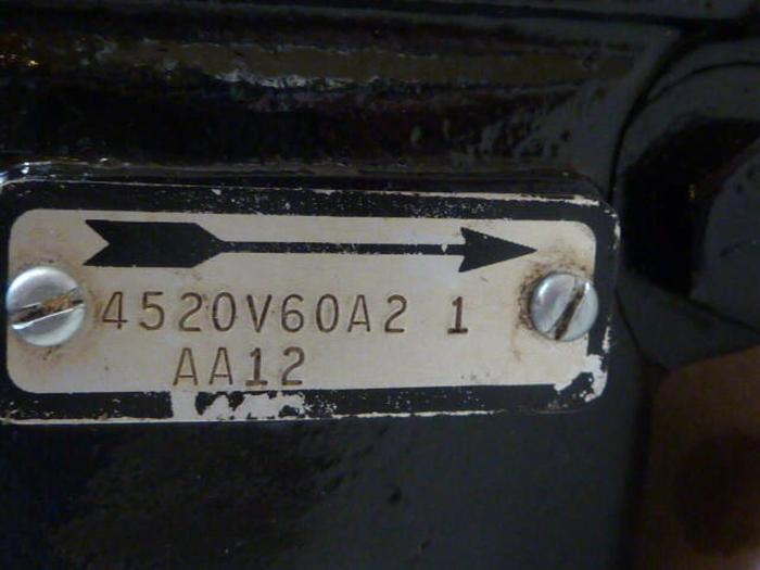 Used VICKERS Hydraulic Pump 4520V60A21AA12 Used