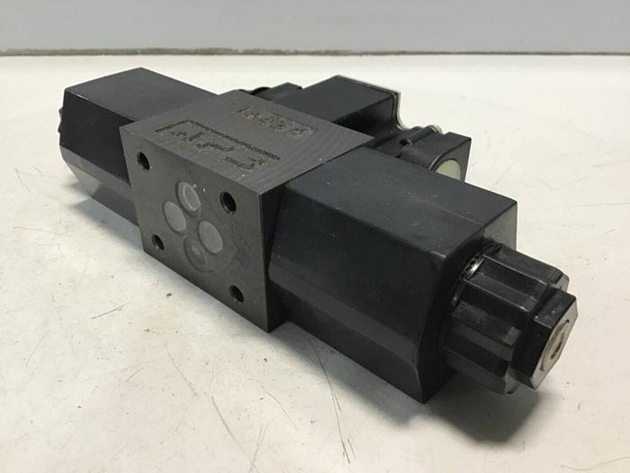 Used YUKEN Directional Valve DSG-01-3C4-D24-5072 #129894