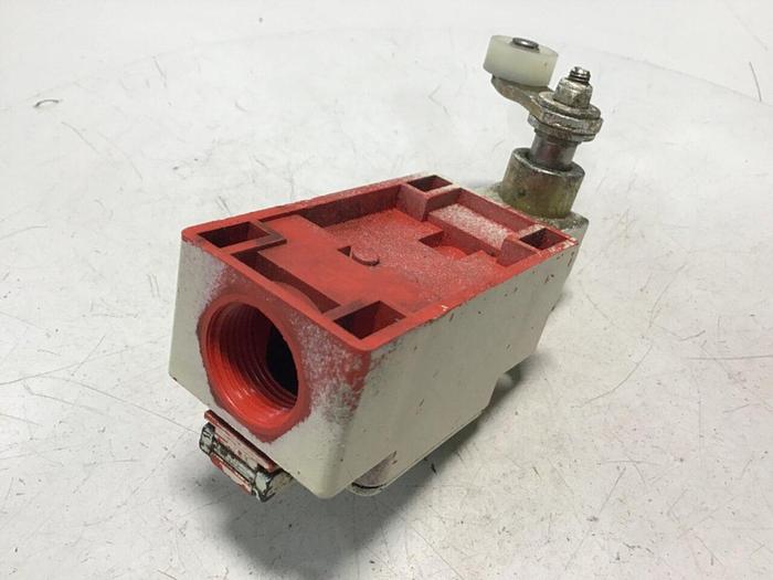 Used BERNSTEIN Limit Switch ENK-UV1Z AHS #121336