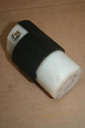 Used HUBBELL Twist Lock 231A #20114