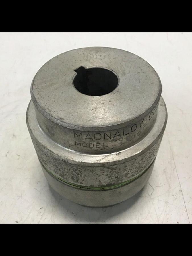 Used MAGNALOY COUPLINGS Coupling 300 LJ USED